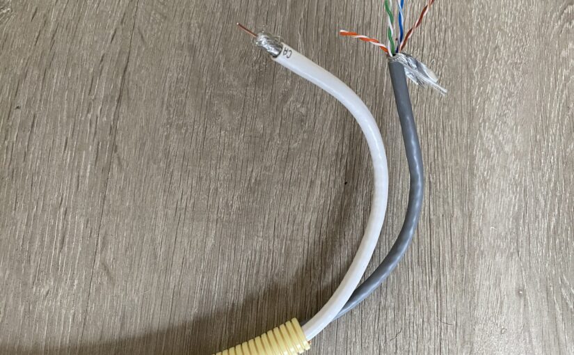 bon tank scherp Coax en UTP kabel door in 1 buis | Coax en Kabels